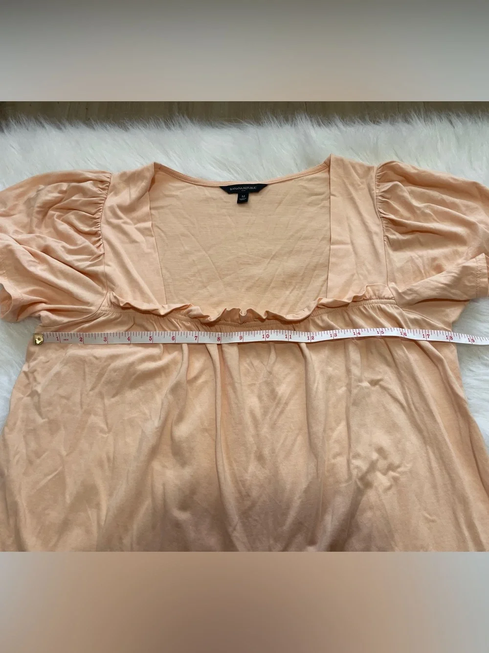 ✨ Banana Republic Peach Knit Top ✨